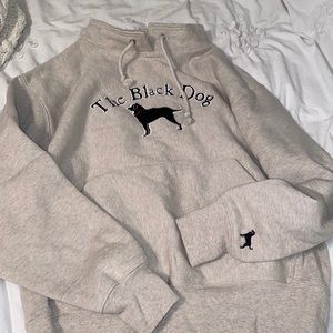 black dog oversized sweatshirt